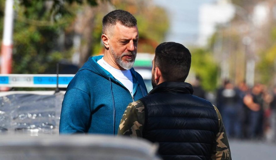 Escándalo en Lanús: un chat dejó a Kravetz en la mira por un supuesto “operativo” de la SIDE